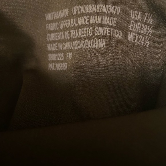 Long faux side knee high boots. Size 7.5 - Picture 5 of 6